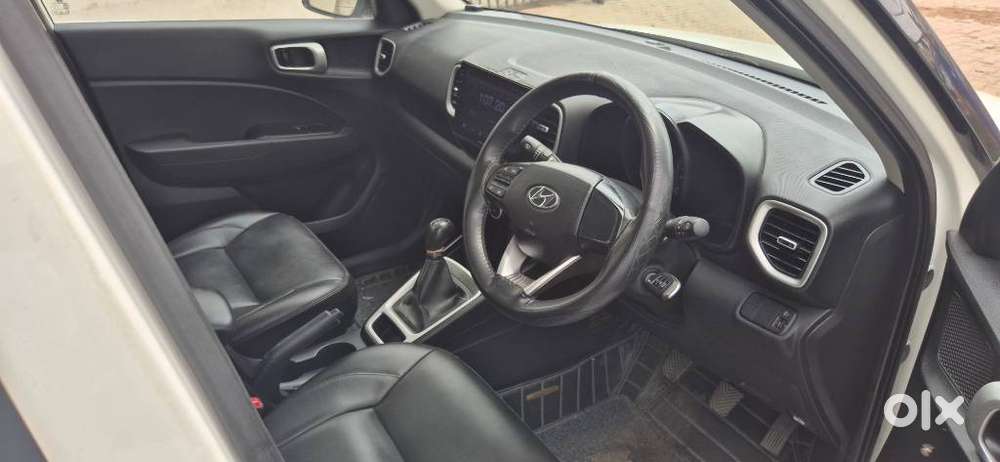 Hyundai Venue 1.2 S (o), 2020, Petrol