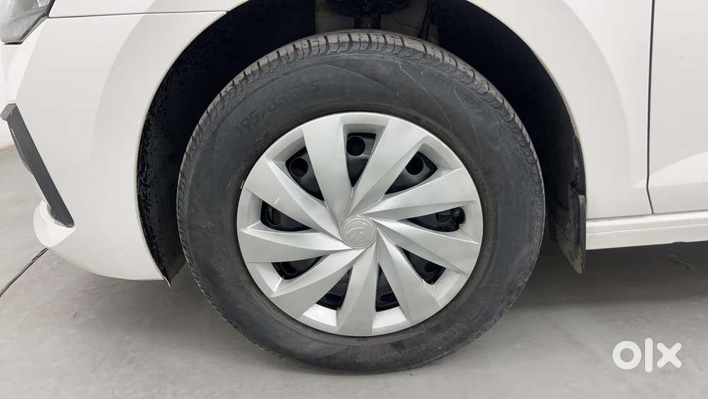 Skoda Slavia Active 1.0l Tsi Mt, 2022, Petrol