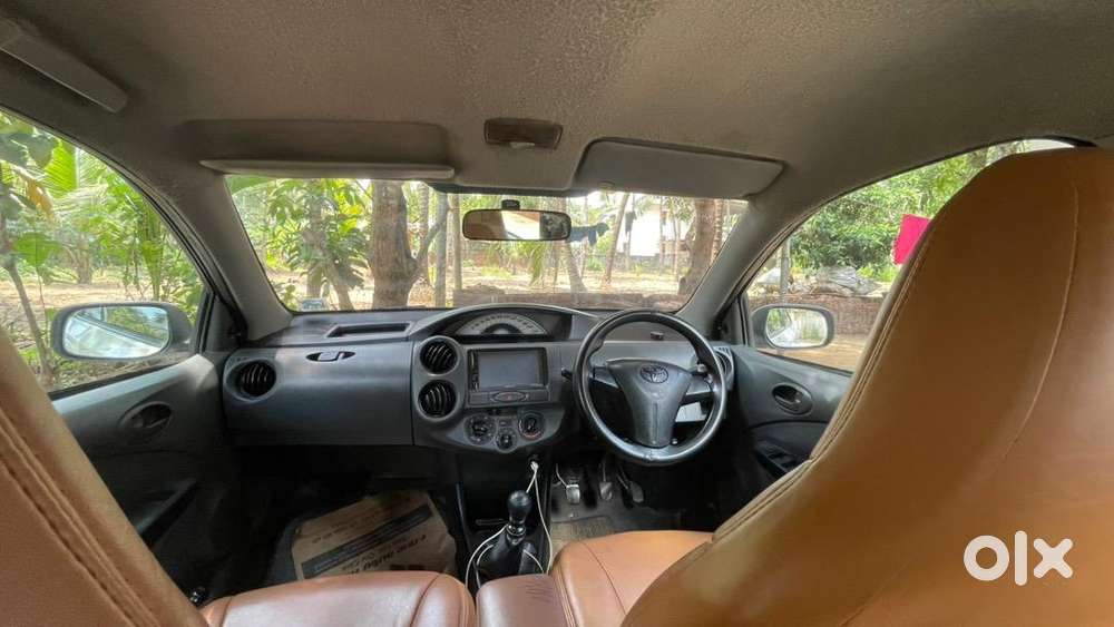 Toyota Etios Liva 2012 Diesel 140000 Km Driven