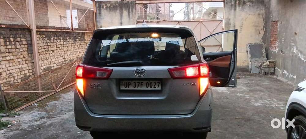 Toyota Innova Crysta 2017 Diesel Top Model Well Maintained