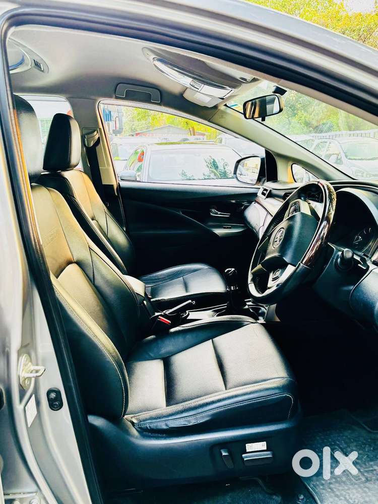 Toyota Innova Crysta 2.4 Z 7 Str, 2022, Diesel