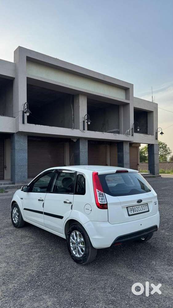 Ford Figo 2014 Diesel 98000 Km Driven