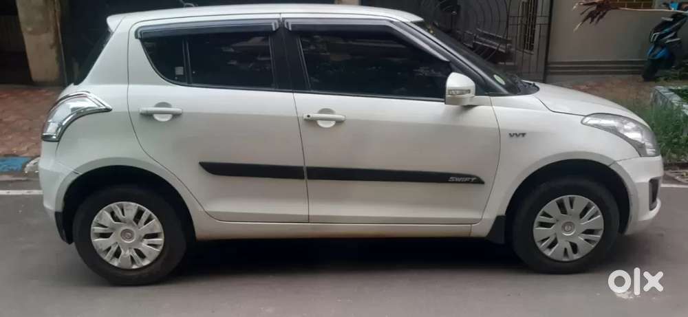 Maruti Suzuki Swift Vxi, 2015, Petrol