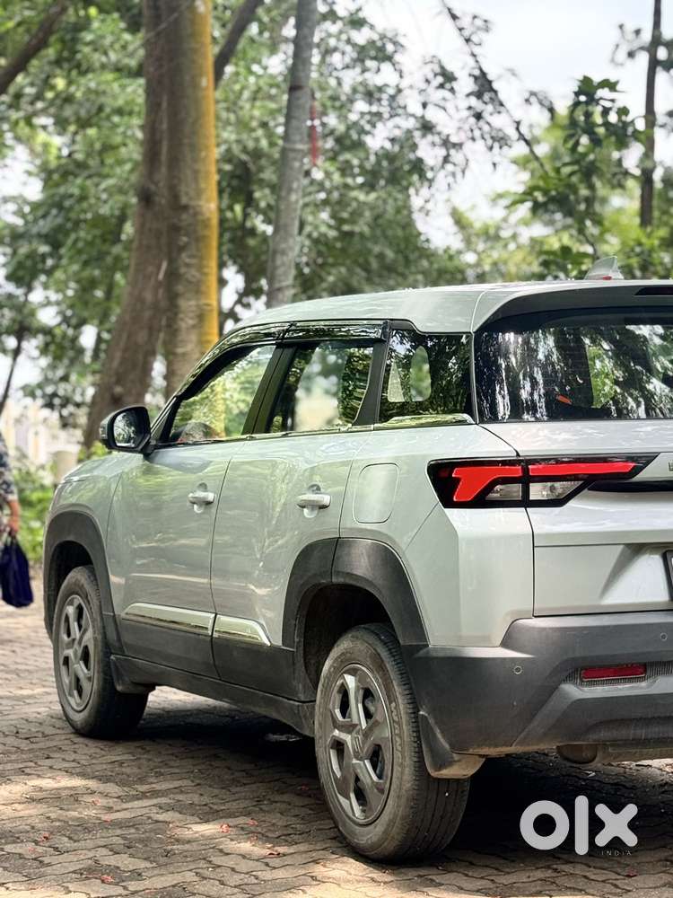 Maruti Suzuki Brezza 1.5 Vxi Smart Hybrid, 2024, Petrol
