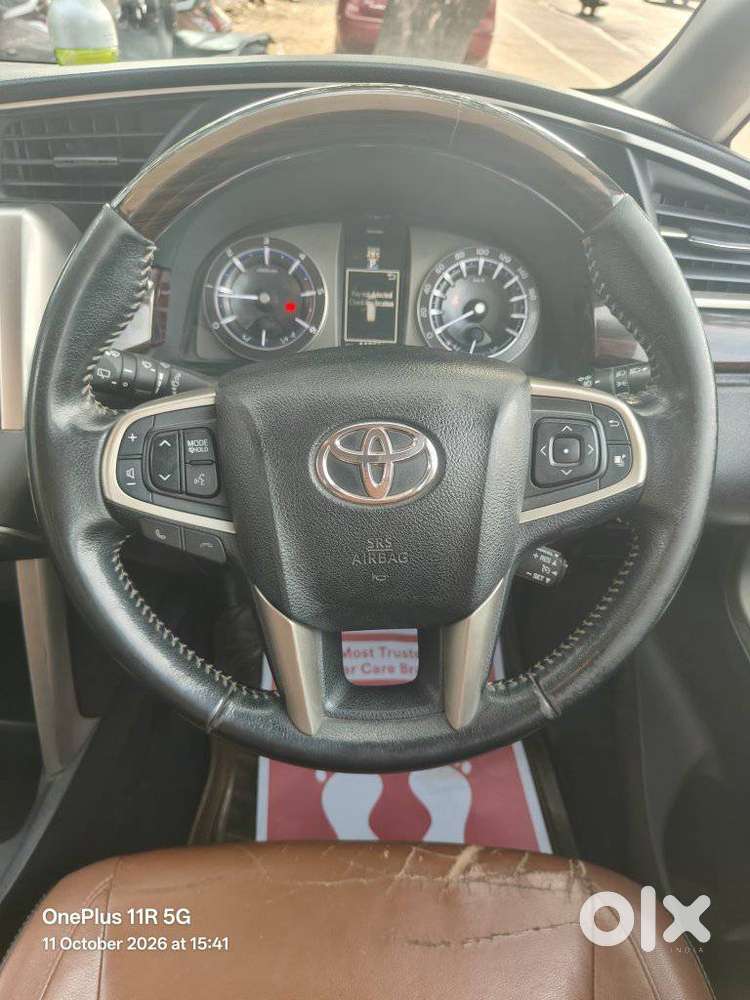 Toyota Innova Crysta 2.8z Automatic, 2016, Diesel