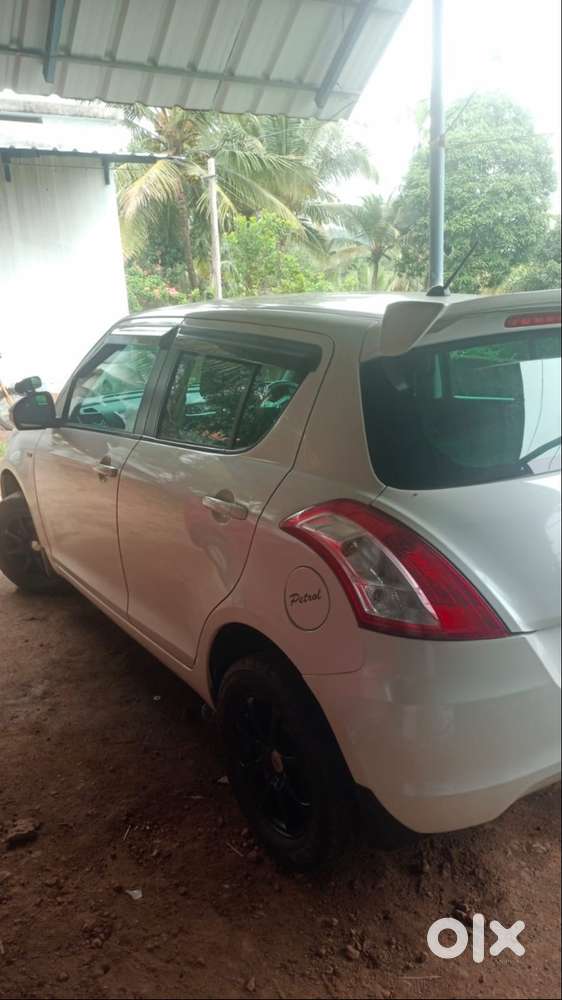 Model 2014 September  Second Owner Km : 66000