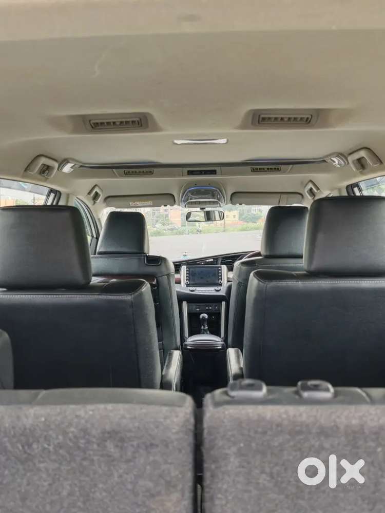 Toyota Innova Crysta 2.4 Z Diesel Manual 2024