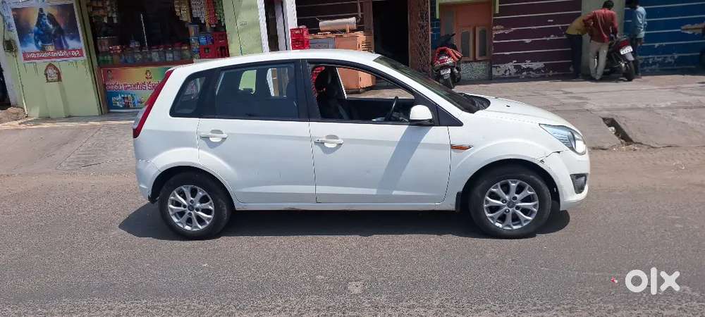 Ford Figo 2013 Diesel 160000 Km Driven