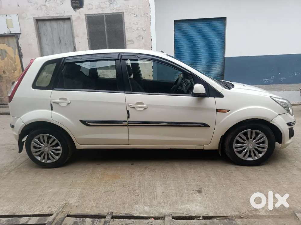 Ford Figo 2014 Diesel 76000 Km Driven