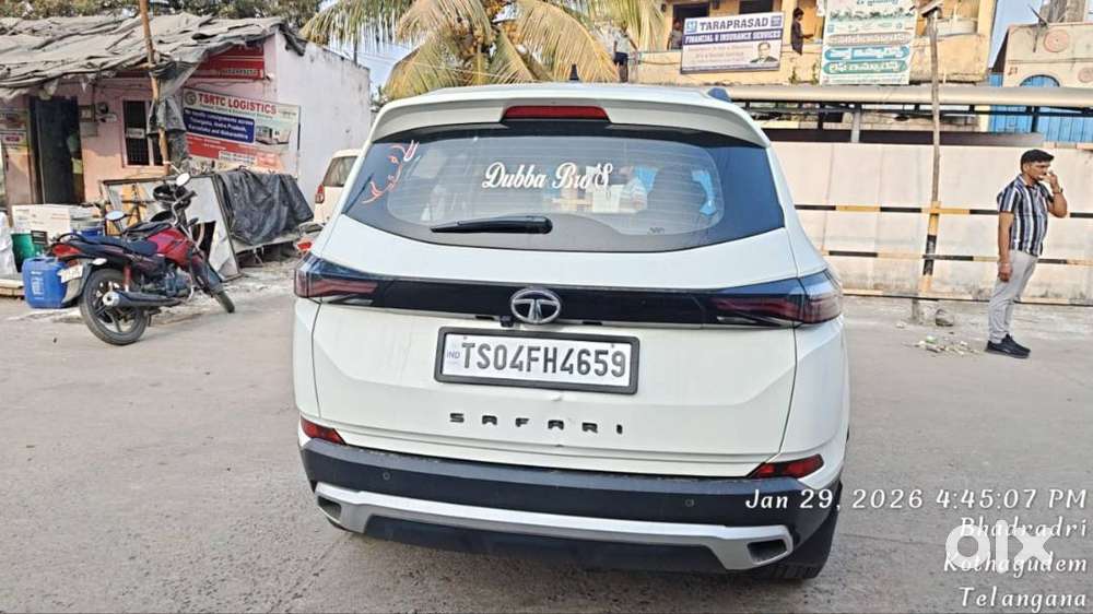 Tata Safari Xt+