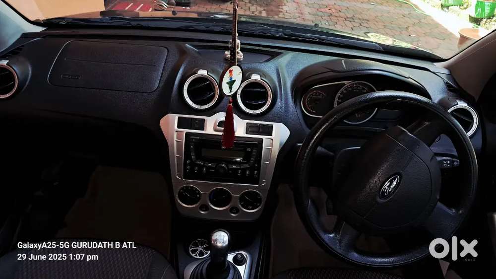 Ford Figo Titanium 2012 Diesel