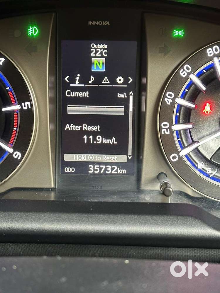 Toyota Innova Crysta 2022 Diesel Well Maintained