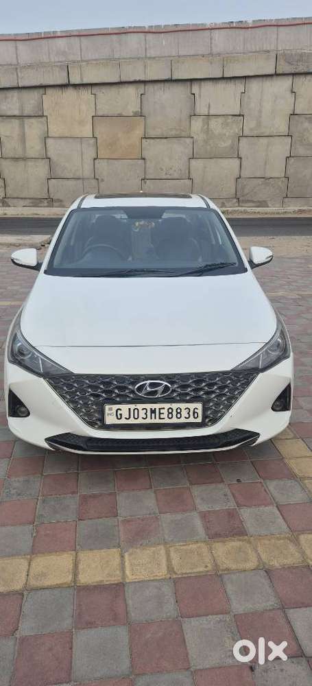 Hyundai Verna 1.5 Sx (o) Petrol Mt, 2022, Petrol