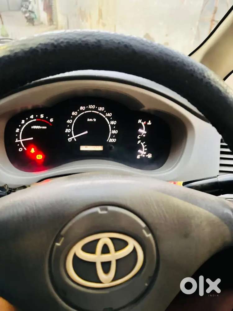 Toyota Innova 2.5 Gx 2010