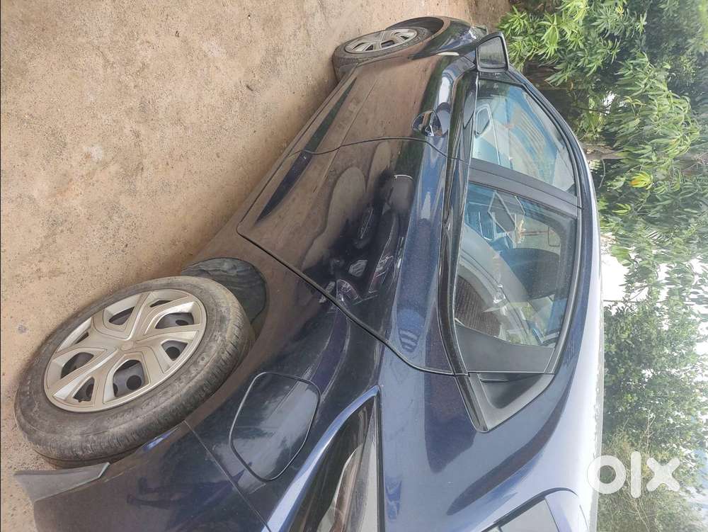 Tata Altroz Xm Plus 2024 Dark Blue