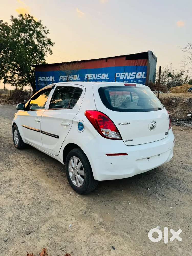 Hyundai I20 2013 Diesel 940000 Km Driven