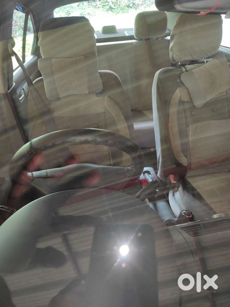 Maruti Suzuki Swift Dzire Vxi, 2011, Petrol
