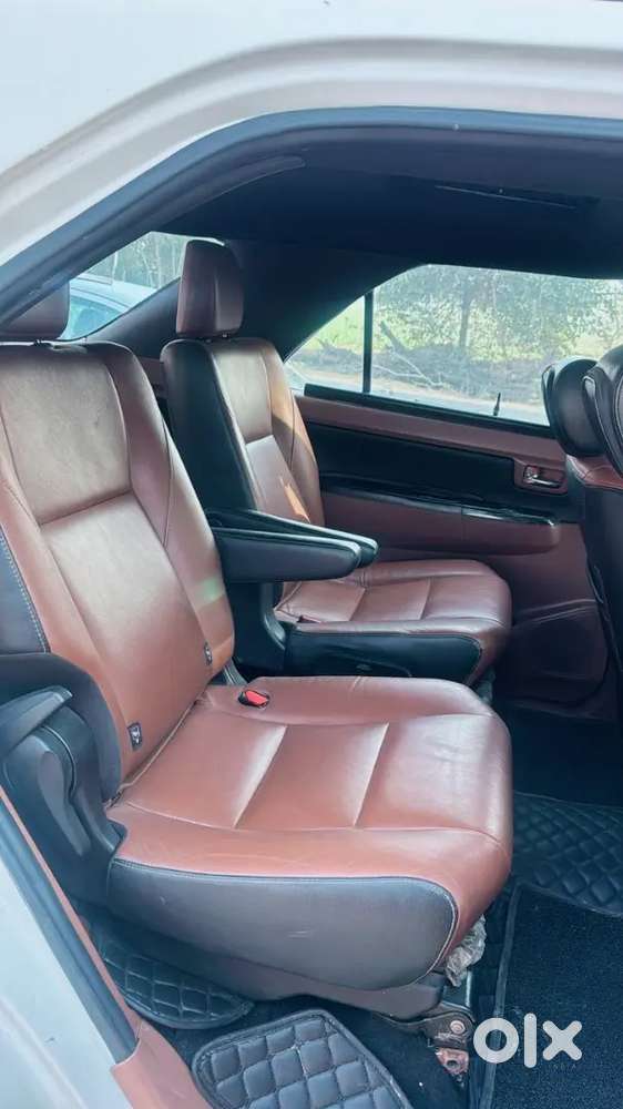 Toyota Fortuner 2012/11 Ch01 Diesel 1st Owner. 7 Seater Available