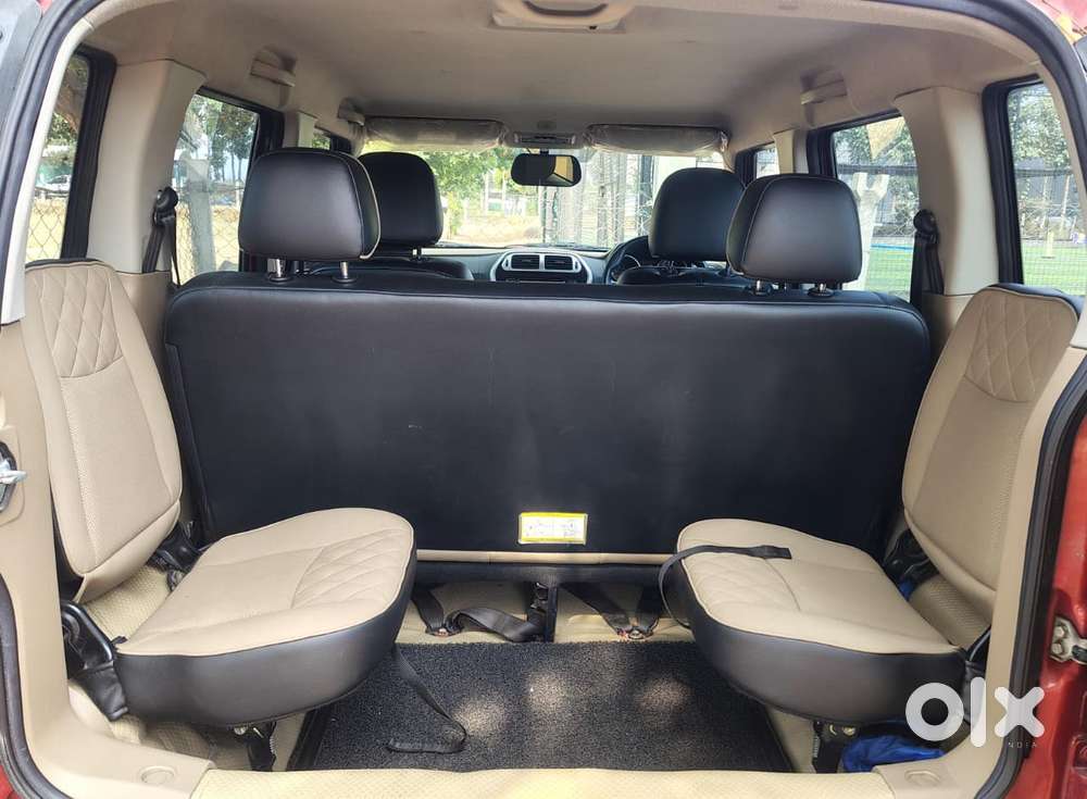 Mahindra Tuv 300 T10 Opt Dual Tone, 2017, Diesel