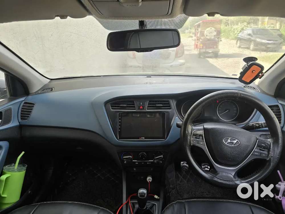 Hyundai New I20 Sportz Petrol Manual 2015