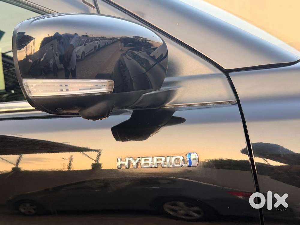 Toyota Urban Cruiser Hyryder 1.5 V Hybrid, 2023, Petrol