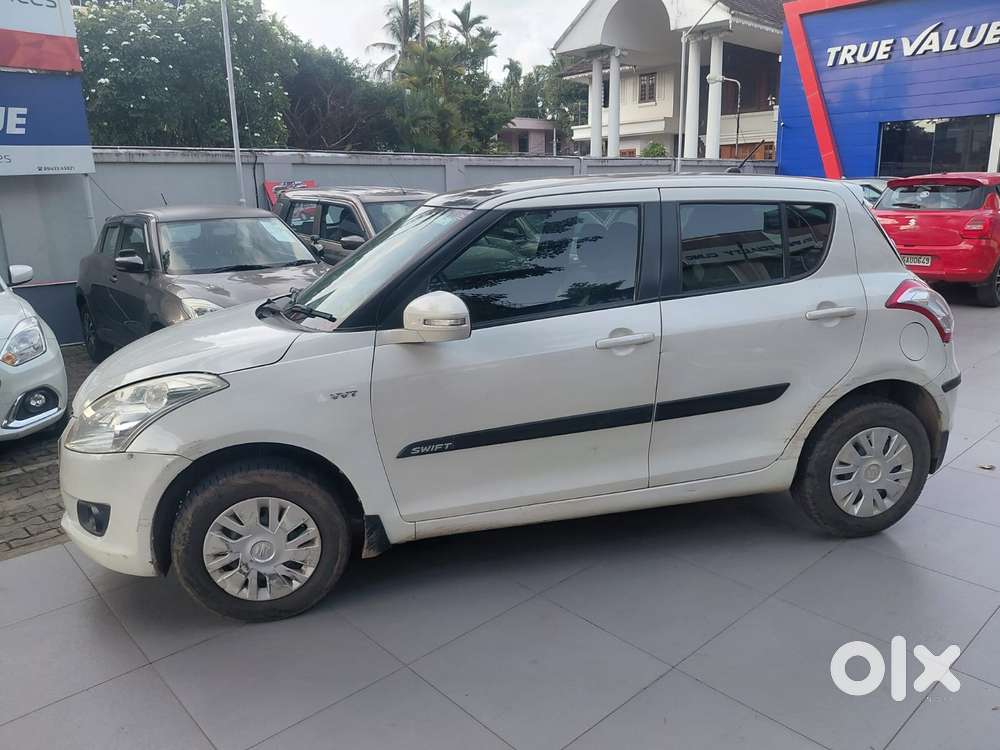 Maruti Suzuki Swift Vxi + Manual, 2014, Petrol