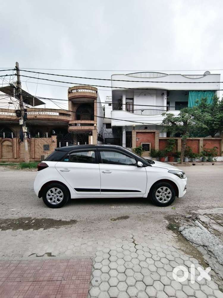 Hyundai I20 1.4 Sportz, 2018, Cng & Hybrids