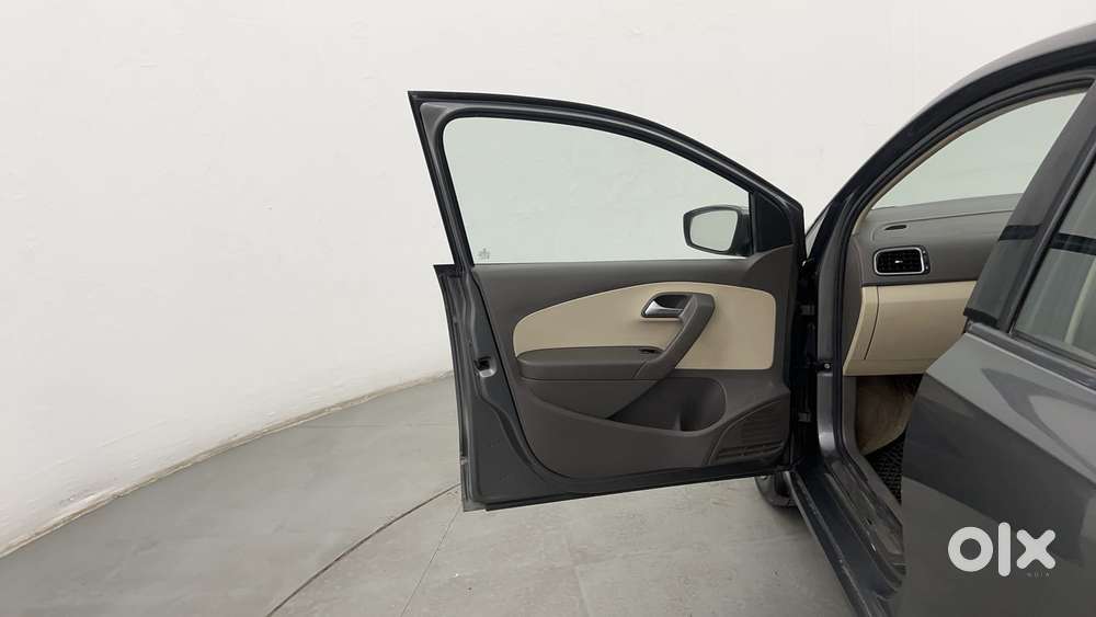 Volkswagen Vento 2010-2013 Petrol Highline, 2014, Petrol