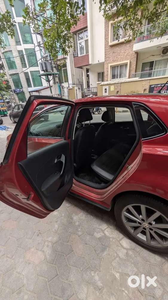 Volkswagen Polo Gt 1.2 Tsi Sunset Red, Black Roof.