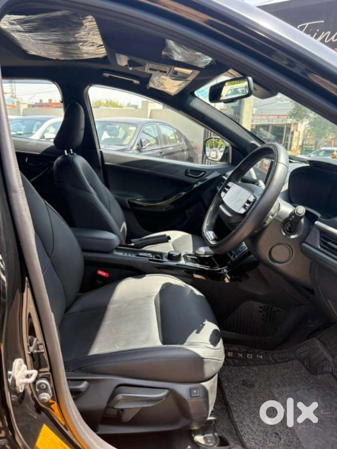 Tata Nexon Fearless Plus S 1.2 Revotron Petrol 7 Dca  Dt, 2024, Petr..
