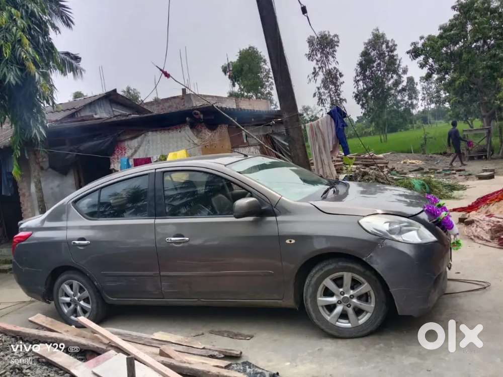 Nissan Sunny 2013 Diesel 90000 Km Driven