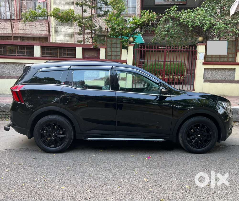 Mahindra Xuv700 2.2 Ax 7 Diesel At Luxury Pack Str, 2025, Petrol