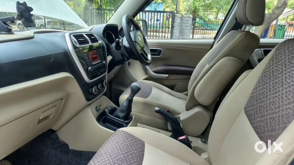 Mahindra Tuv 300 Mhawk100 T8, 2017, Diesel