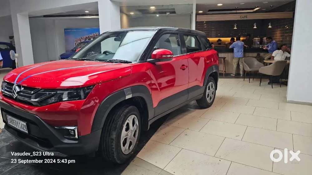 Maruti Brezza (dual Tone)