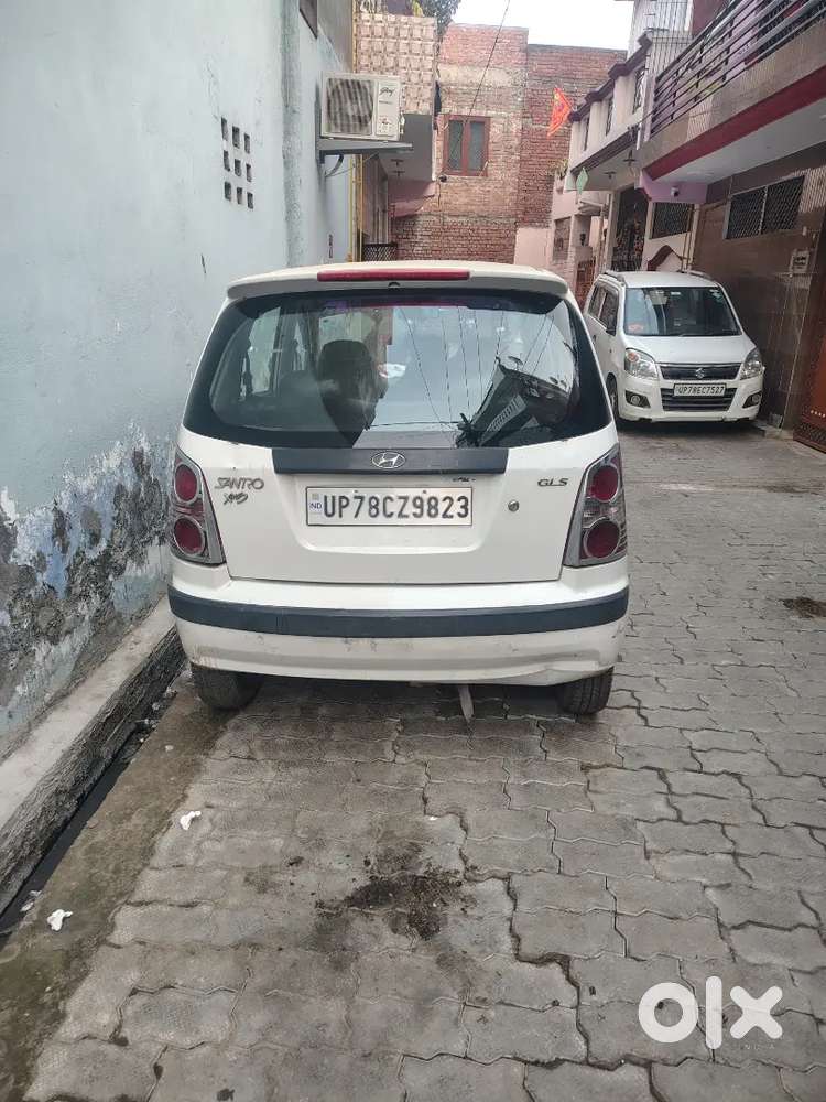 Good Condition Santro Xing Cng On Paper