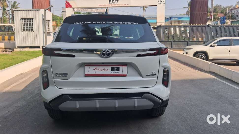 Toyota Urban Cruiser Hyryder 1.5 V Hybrid, 2025, Petrol