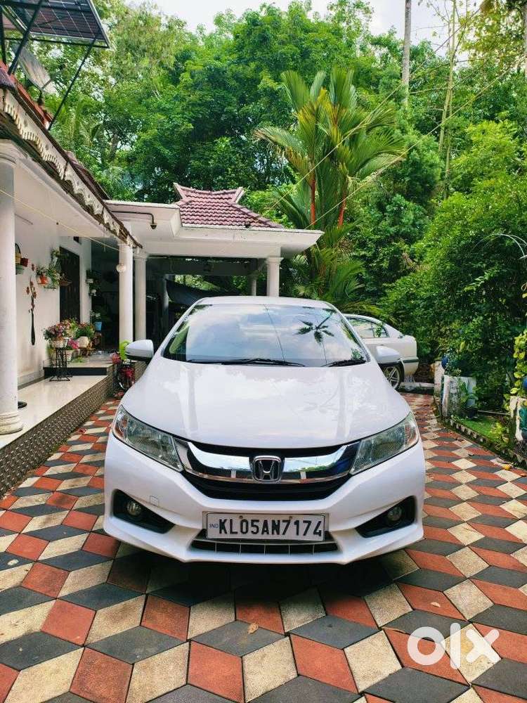 Honda City I-vtec V, 2016, Petrol