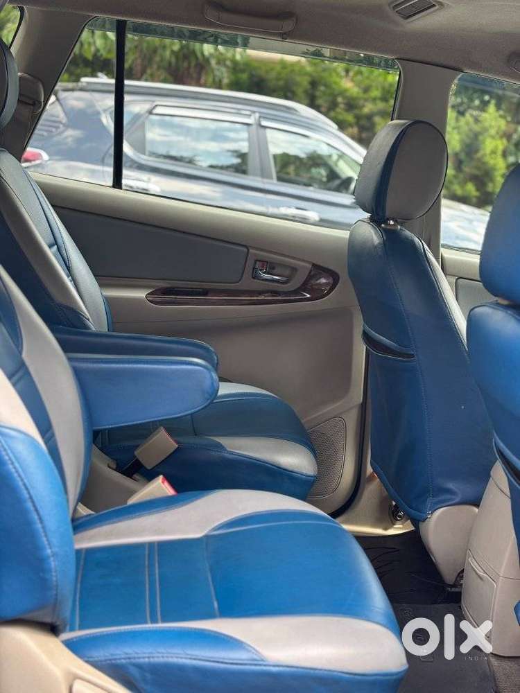 Toyota Innova 2.5 V 7 Str, 2014, Diesel