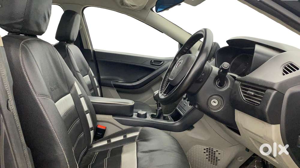 Tata Nexon 1.2 Revotron Xe, 2018, Petrol