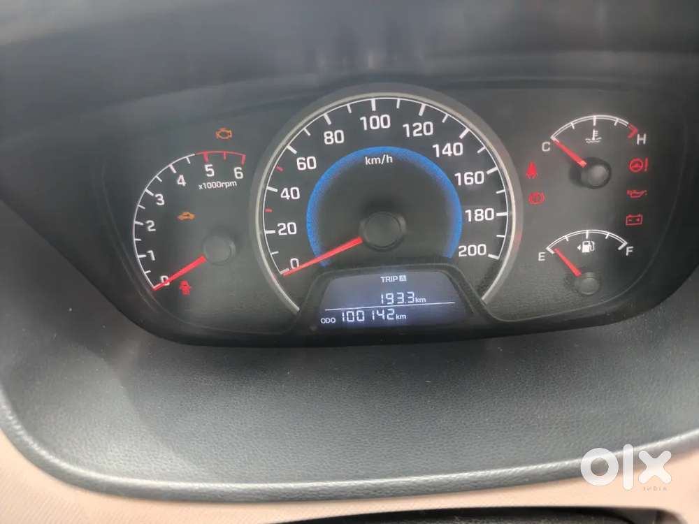 Hyundai Grand I10 Sportz 2017 Dual Tone