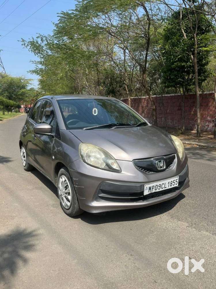 Honda Brio 2011-2013 V Mt, 2012, Petrol