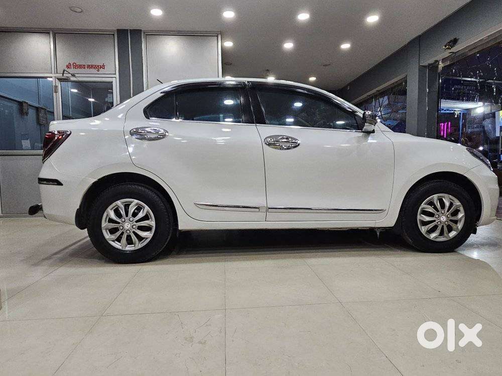 Maruti Suzuki Dzire Vxi Ags, 2022, Petrol