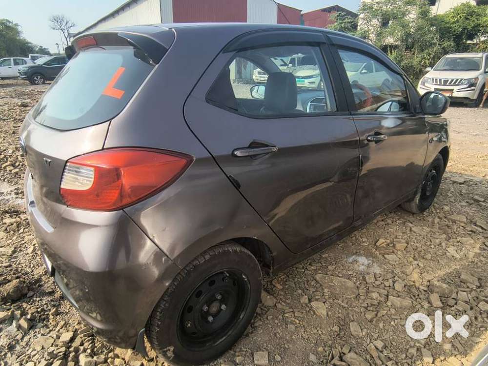Tata Tiago 1.2 Revotron Xt, 2016, Petrol