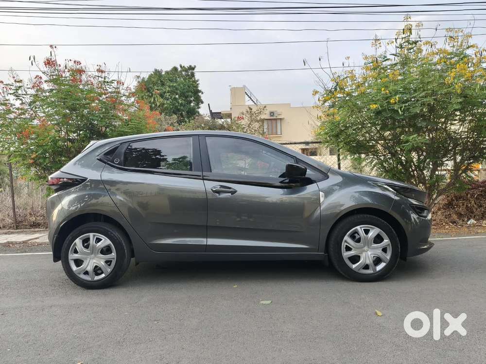 Tata Altroz 1.2 Xm, 2024, Petrol