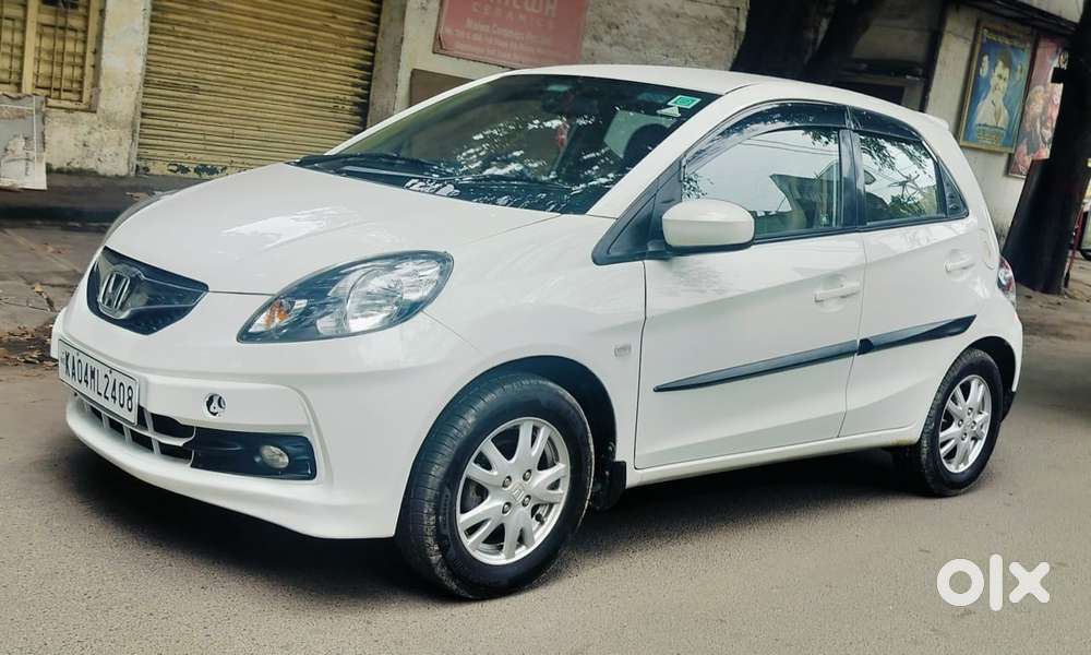 Honda Brio V Mt, 2012, Petrol