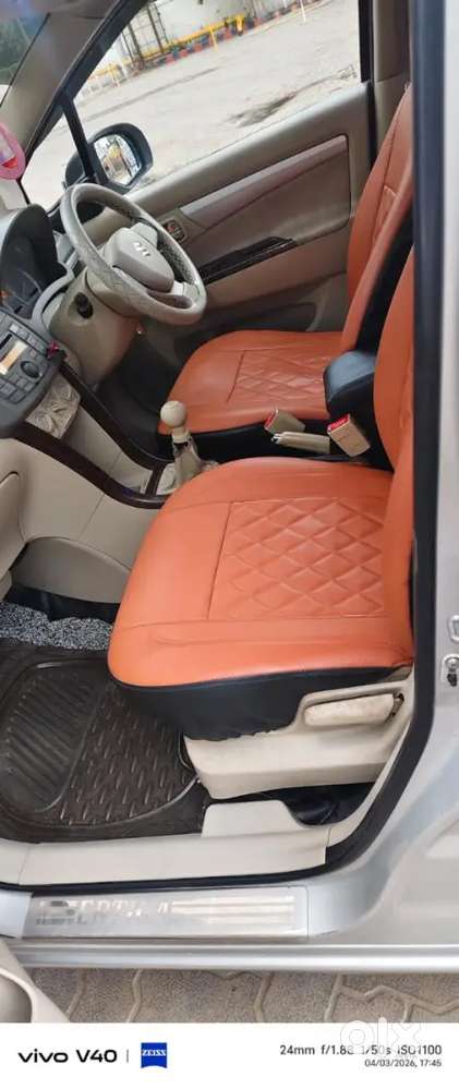 Ertiga 1.4 Vxi Abs Maruti Suzuki 2015