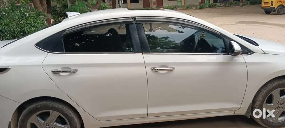 2022 Modal Hyundai Varna Car