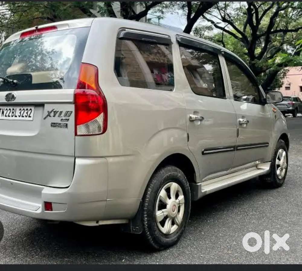 Mahindra Xylo 2011 Car