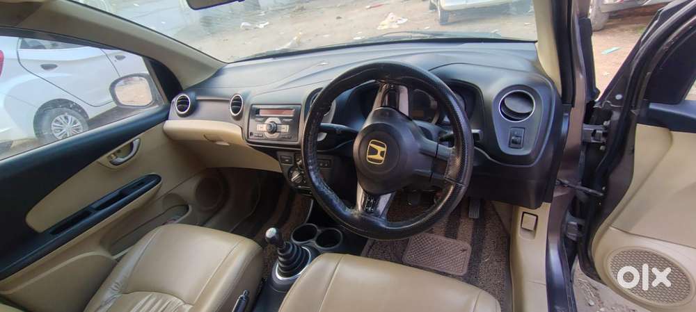 Honda Brio Vx Mt, 2014, Petrol