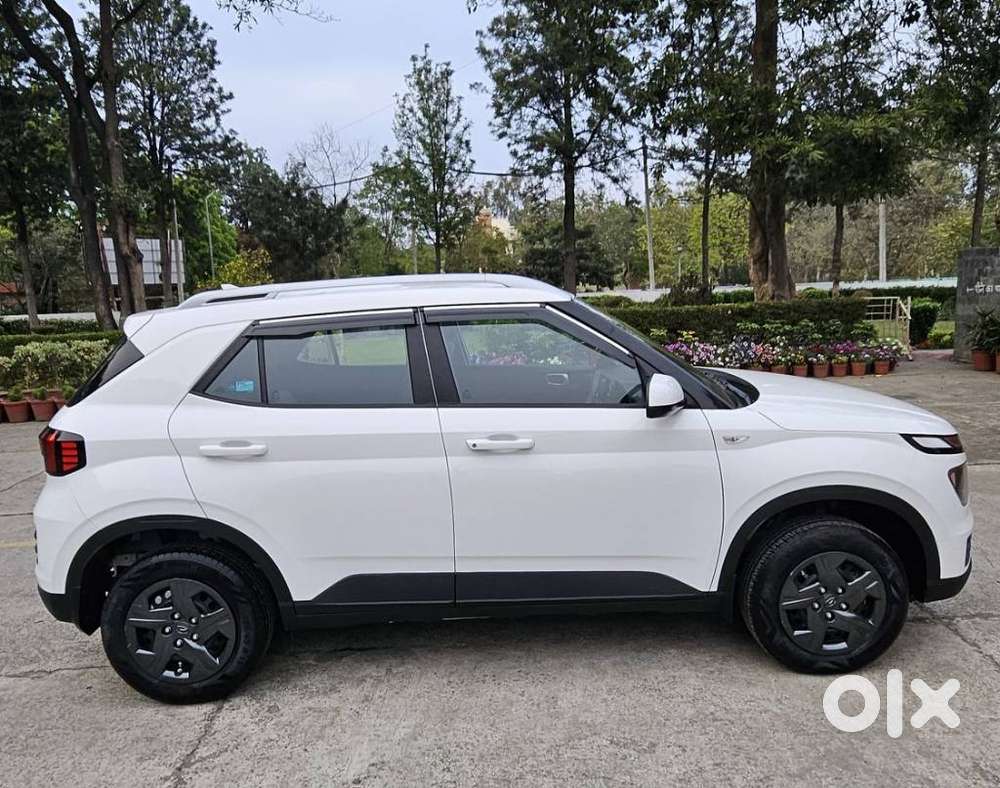 Hyundai Venue S Mt 1.2 Kappa, 2024, Petrol